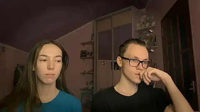 Alex17am online show from February 5, 6:45 pm