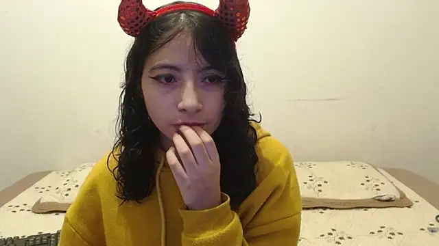 Asuna and Kiirito online show from March 14, 3:15 am