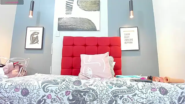 Snapshot of Cindy_milf chatting on August 7, 10:56 pm Cindy milf online show from August 7, 10:56 pm