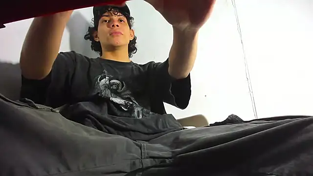 lax777  online show from September 12, 10:59 am