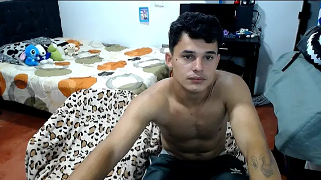Snapshot of freddy_romas chatting on May 26, 3:57 am freddy romas online show from May 26, 3:57 am