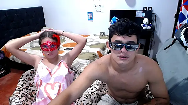 Snapshot of freddy_romas chatting on June 10, 3:50 am freddy romas online show from June 10, 3:50 am