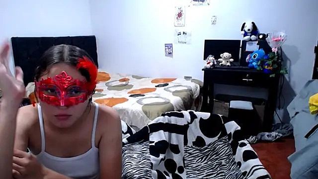 Snapshot of freddy_romas chatting on July 1, 5:23 pm freddy romas online show from July 1, 5:23 pm