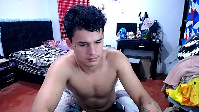 Snapshot of freddy_romas chatting on July 13, 1:14 pm freddy romas online show from July 13, 1:14 pm