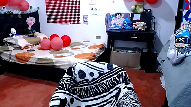 Snapshot of freddy_romas chatting on July 29, 1:04 am freddy romas online show from July 29, 1:04 am