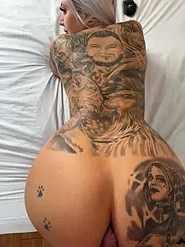 Snapshot of Evafiregirl chatting on January 17, 1:46 pm Evafiregirl online show from January 17, 1:46 pm