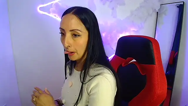 yaralyminjo2 online show from January 22, 5:38 pm