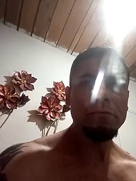 Snapshot of Hot796 chatting on November 2, 9:11 am Hot796 online show from November 2, 9:11 am