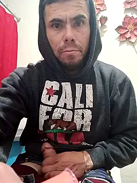 Snapshot of Hot796 chatting on January 15, 8:30 am Hot796 online show from January 15, 8:30 am