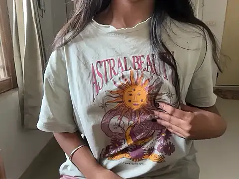 Snapshot of Pie066_ chatting on November 13, 9:30 am Pie066 online show from November 13, 9:30 am