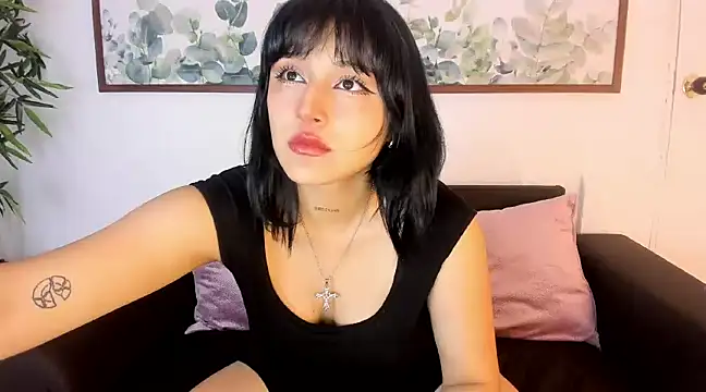 Snapshot of HiromiChan_ chatting on December 12, 5:20 am HiromiChan online show from December 12, 5:20 am