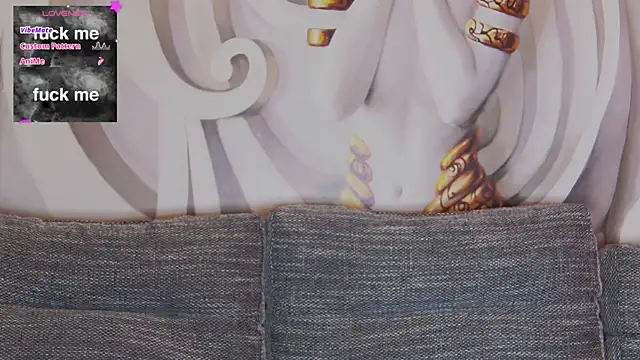 Snapshot of hailey_peach chatting on March 1, 12:28 am hailey peach online show from March 1, 12:28 am