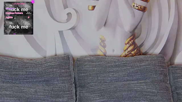 Snapshot of hailey_peach chatting on March 3, 12:04 am hailey peach online show from March 3, 12:04 am