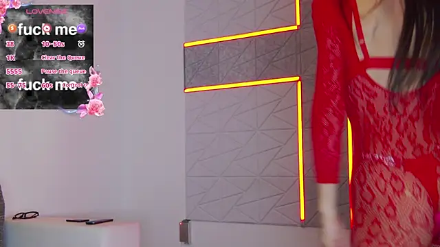 Snapshot of hailey_peach chatting on September 26, 5:28 pm hailey peach online show from September 26, 5:28 pm