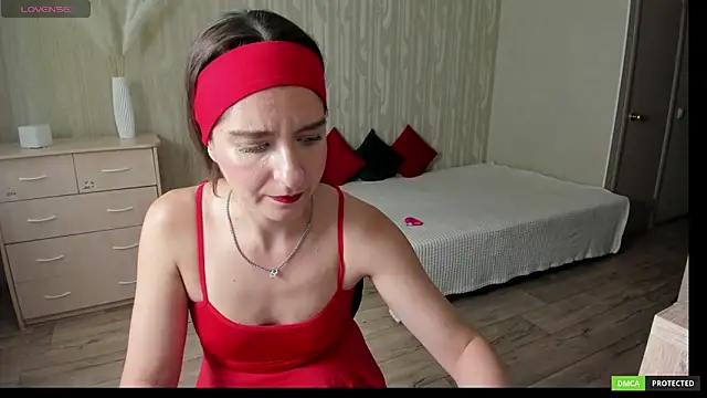 Snapshot of helentasty chatting on June 13, 8:45 am helentasty online show from June 13, 8:45 am