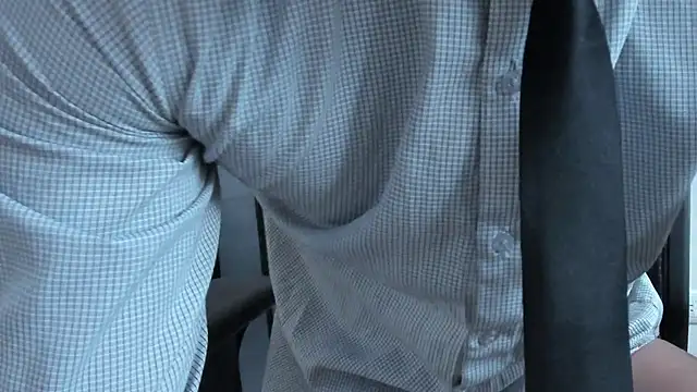 Snapshot of pablo-rincon95 chatting on February 5, 6:04 pm pablo-rincon95 online show from February 5, 6:04 pm