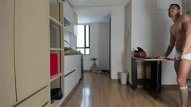 Snapshot of pablo-rincon95 chatting on September 11, 2:39 pm pablo-rincon95 online show from September 11, 2:39 pm