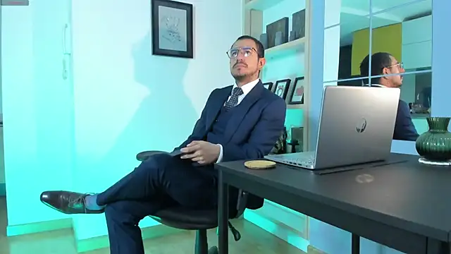 Snapshot of pablo-rincon95 chatting on July 23, 11:19 am pablo-rincon95 online show from July 23, 11:19 am