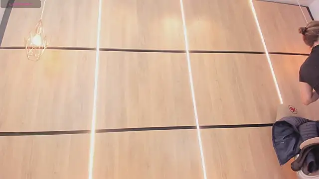 adela chase online show from October 22, 2:56 am