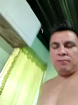 Snapshot of caramelodechile chatting on May 24, 3:28 pm caramelodechile online show from May 24, 3:28 pm