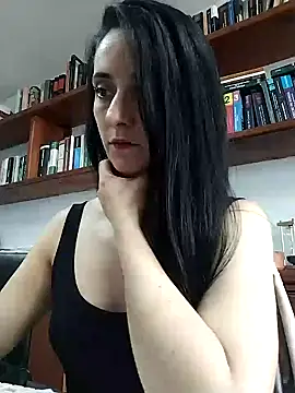 Snapshot of amellie_ros chatting on December 19, 7:29 pm amellie ros online show from December 19, 7:29 pm