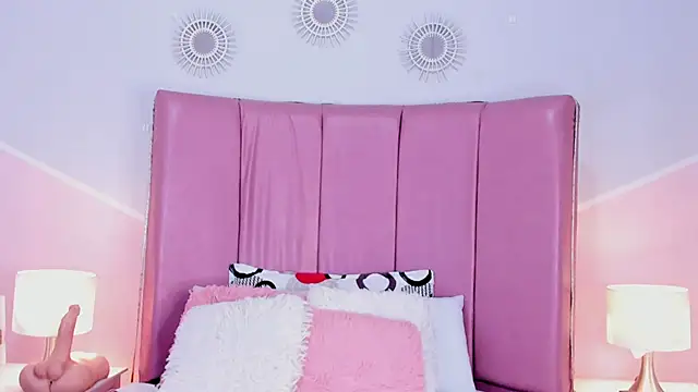 Snapshot of Krystal_cambell1 chatting on November 29, 4:15 am Krystal cambell1 online show from November 29, 4:15 am