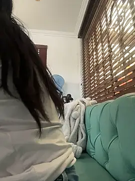 Snapshot of Emily_Trujillo chatting on November 4, 5:12 pm Emily Trujillo online show from November 4, 5:12 pm