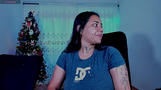 Snapshot of Mabelydani chatting on December 1, 10:48 pm Mabelydani online show from December 1, 10:48 pm