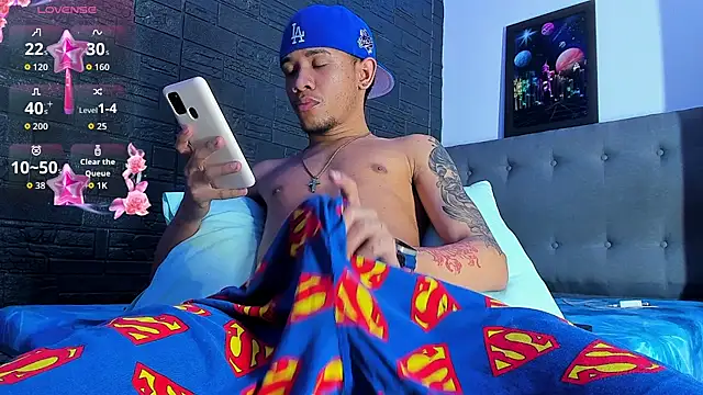 Snapshot of Romancartier_1 chatting on January 10, 6:04 am Romancartier 1 online show from January 10, 6:04 am