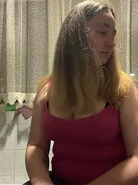 Joannakiss online show from March 11, 4:40 pm