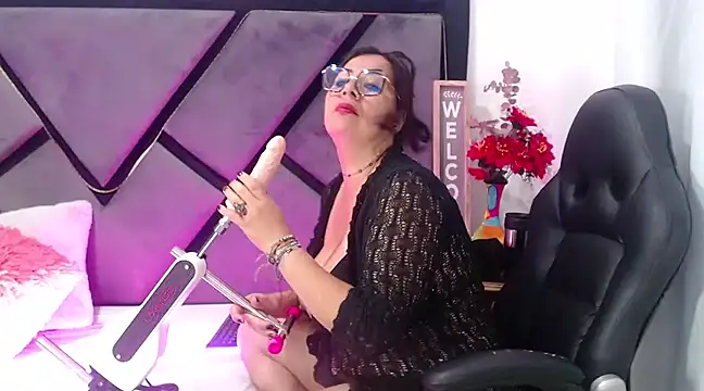 GabrielaDurann online show from March 15, 1:51 pm