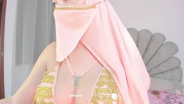 Snapshot of Amaltea chatting on October 12, 9:36 pm Amaltea online show from October 12, 9:36 pm