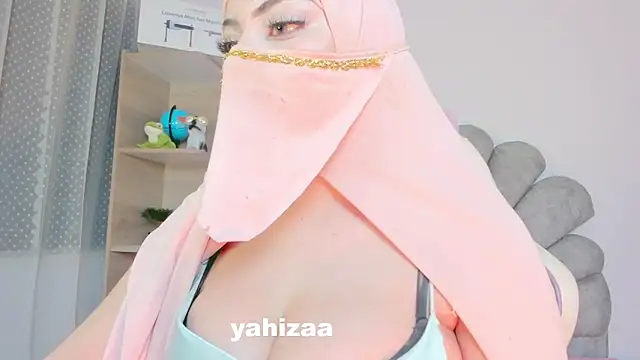 Snapshot of Amaltea chatting on November 16, 9:53 pm Amaltea online show from November 16, 9:53 pm