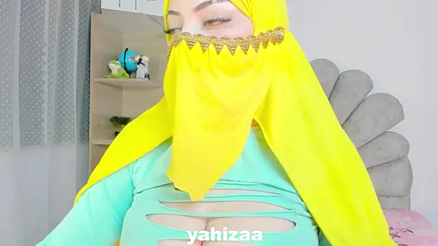 Snapshot of Amaltea chatting on November 22, 6:18 pm Amaltea online show from November 22, 6:18 pm