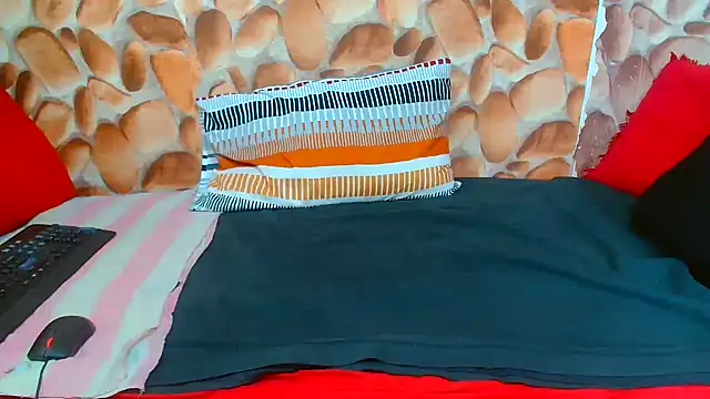 AfricanBigAssxx98 online show from December 19, 6:31 am