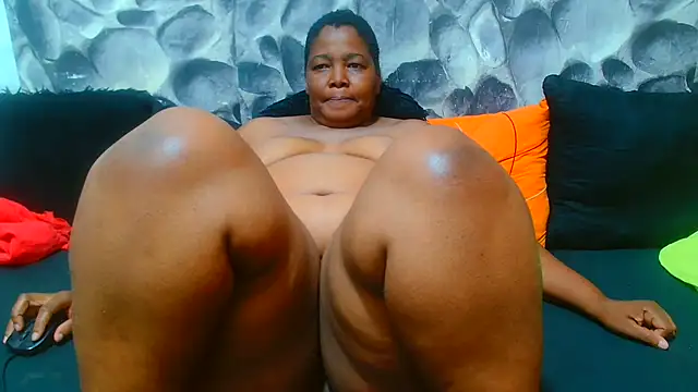 AfricanBigAssxx98 online show from July 15, 6:35 pm
