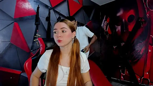 Hana and Zeta online show from January 6, 12:20 pm