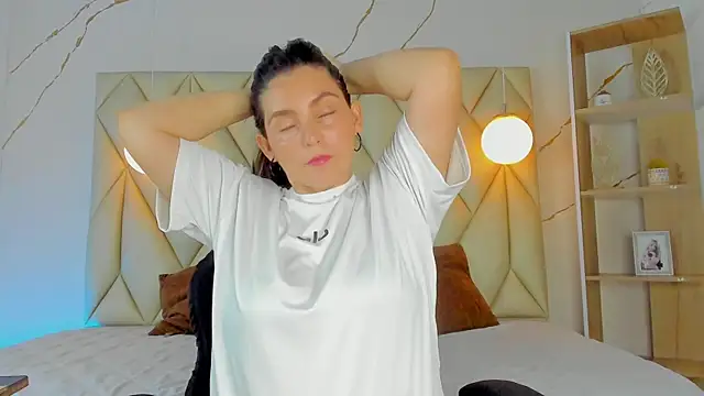 angelswets online show from November 11, 2:39 pm