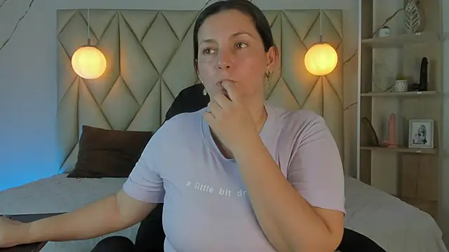 angelswets online show from December 4, 1:42 pm