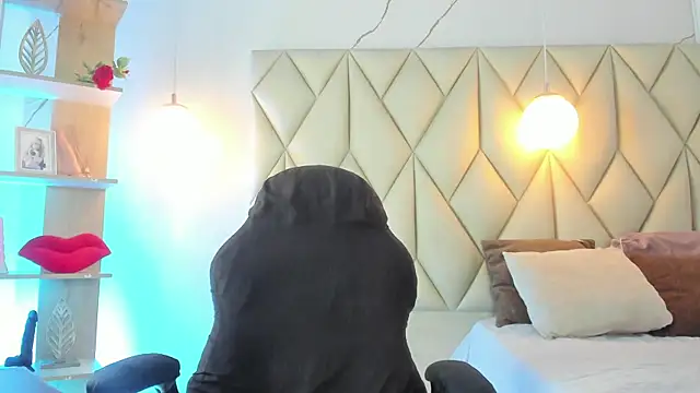 angelswets online show from May 1, 12:54 pm