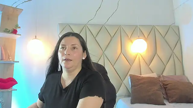 angelswets online show from May 9, 2:00 pm