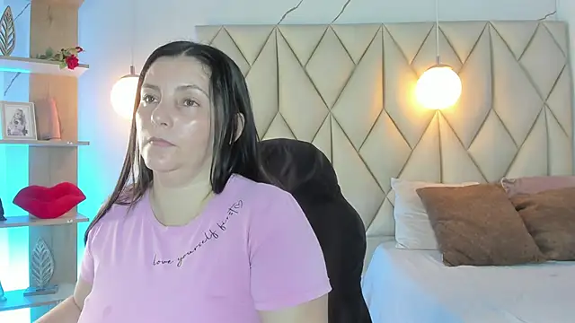 angelswets online show from June 9, 1:56 pm