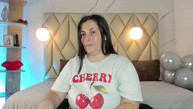 angelswets online show from June 25, 3:49 pm