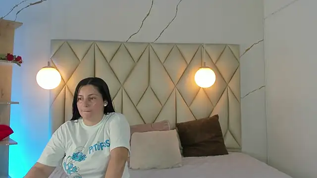 angelswets online show from June 28, 1:39 pm