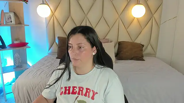 angelswets online show from June 30, 2:18 pm