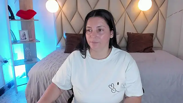 angelswets online show from July 4, 2:34 pm