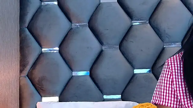 VanessaGlenn online show from July 4, 12:22 pm