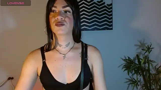 Snapshot of KamilaParrisx chatting on June 13, 2:20 am KamilaParrisx online show from June 13, 2:20 am