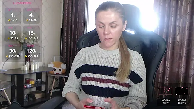 JessieOMays online show from April 28, 7:57 am