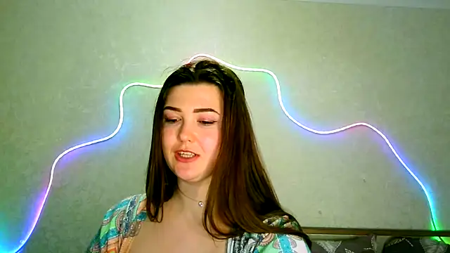 Snapshot of SeductiveTati chatting on December 20, 3:46 am SeductiveTati online show from December 20, 3:46 am